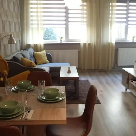 אכסניה I W Ustroniu Morskim אוסטרוני מורסקי