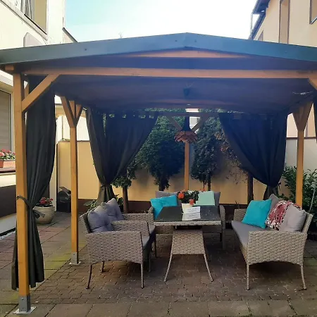 אכסניה I W Ustroniu Morskim *