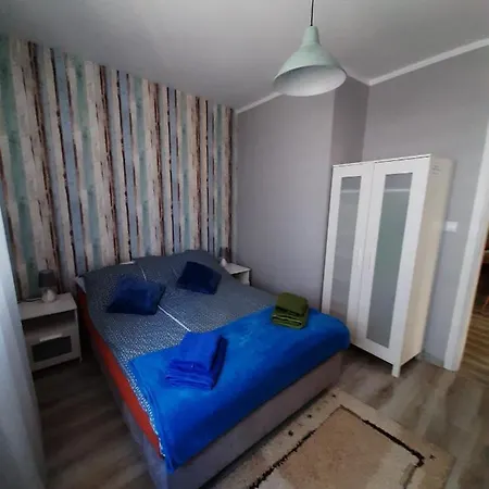 I W Ustroniu Morskim * Ustronie Morskie