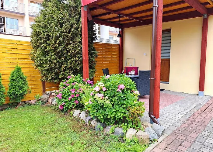 I W Ustroniu Morskim * Ustronie Morskie