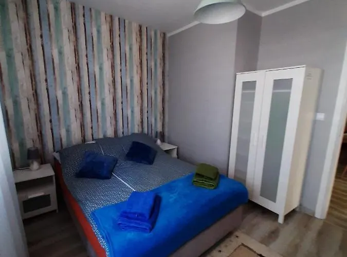 I W Ustroniu Morskim * Ustronie Morskie