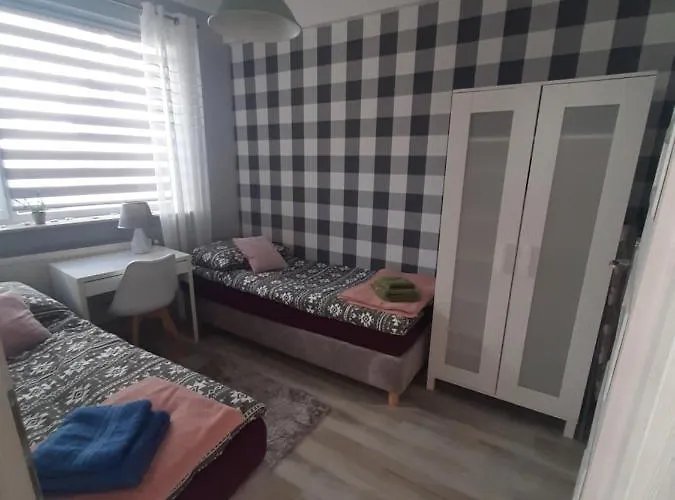 I W Ustroniu Morskim * Ustronie Morskie